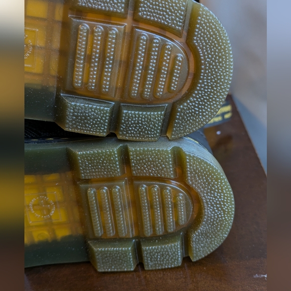 NWOT. Dr Martens Comb Unisex  Black Nylon Lace-Up/Zipper Boots. Ladies 5, Men 4. - Picture 13 of 13